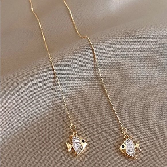 Jewelry - Fish Threader Earrings